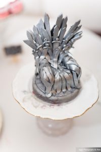 game of thrones wedding cake topper